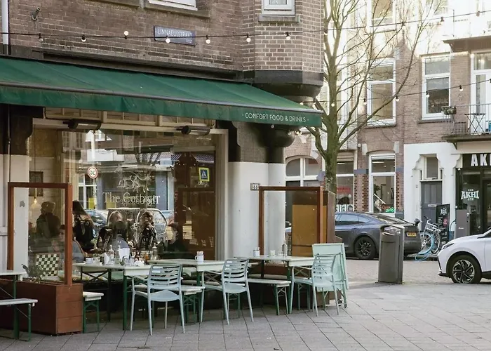 Exceptional Bright Double-floor House Bed & Breakfast