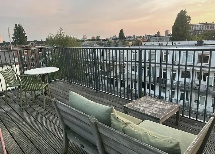 Bed and breakfast Exceptional Bright Double-floor House